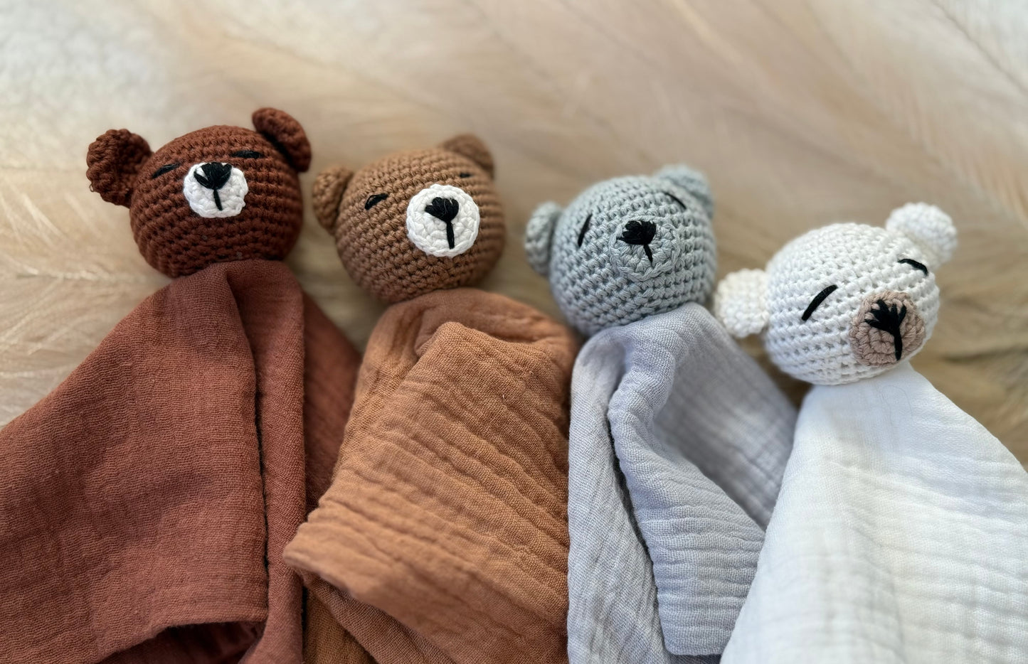 Crochet Bear Baby Comforter | White